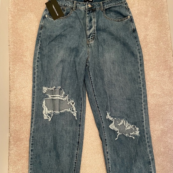 Size 12 Pretty Little Thing Mid Blue Wash Extreme Ripped Hem Boyfriend Jeans - Picture 4 of 9